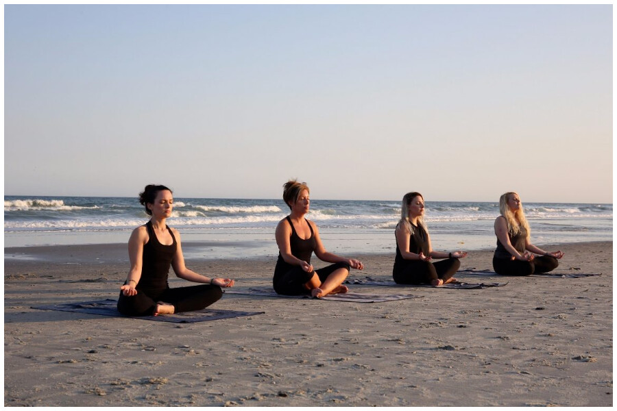 Faire du Yoga à Ibiza, Baleares Espagne