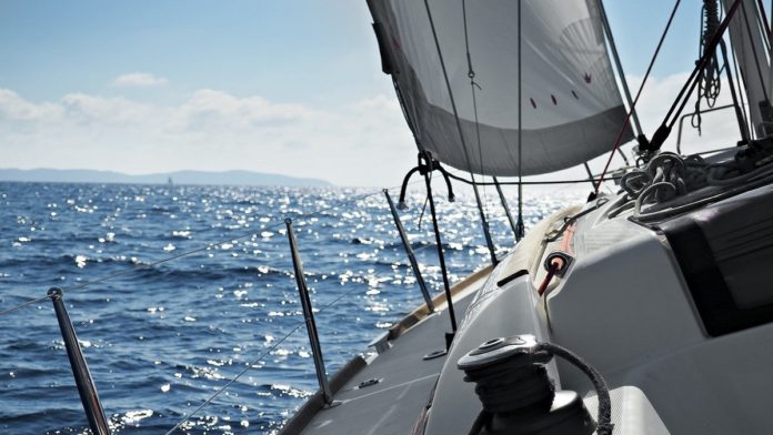 sailing upwind in a catamaran