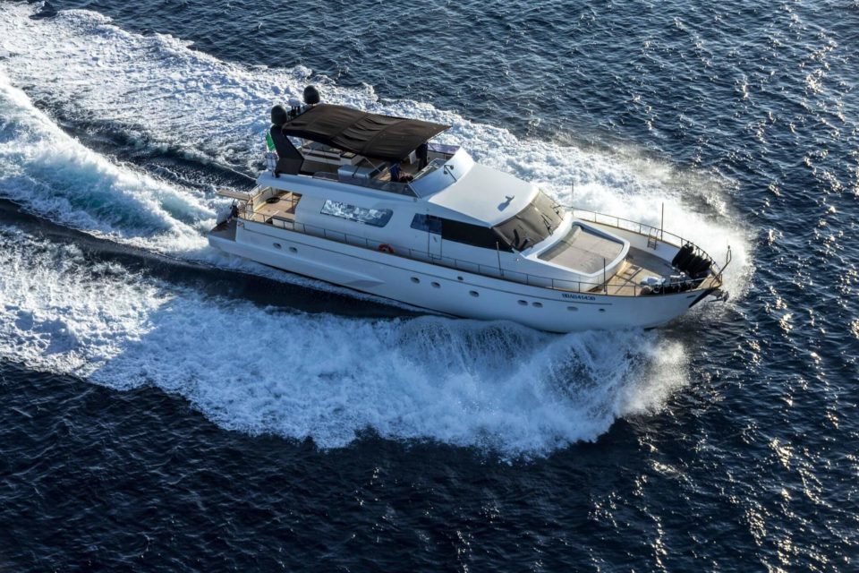 80 ft luxury yacht