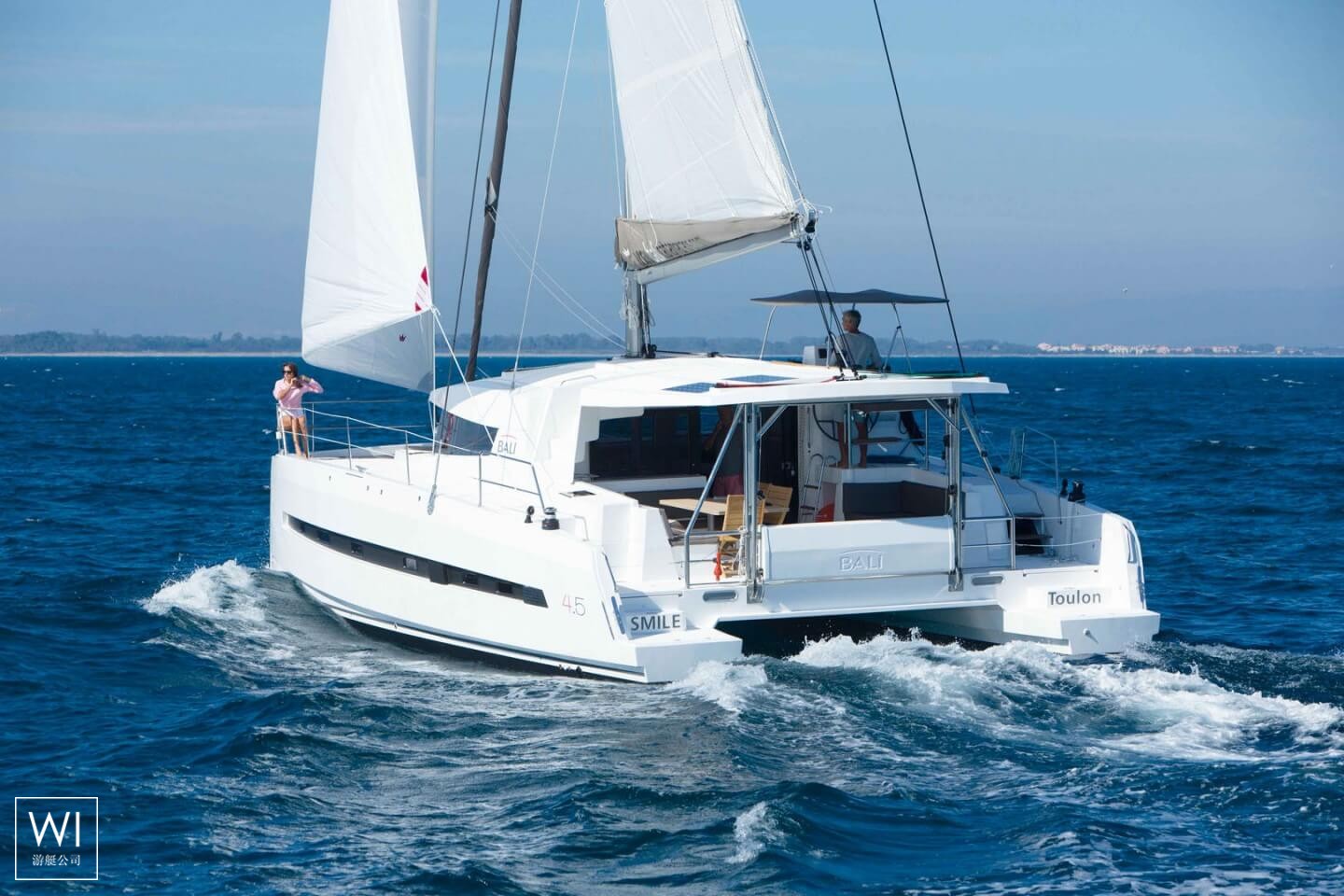 Bali 4.5 Catana Catamaran Exterior 1