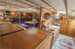 Conan   Catamaran 24M Interior 5