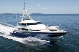Ultimate Lady   Yacht 28M Exterior 2