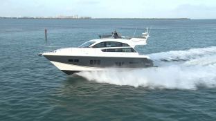 Get lucky  Fairline Squadron 50 Exterior 1