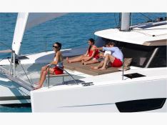 Lucia 40 Owners Version Exterior 3