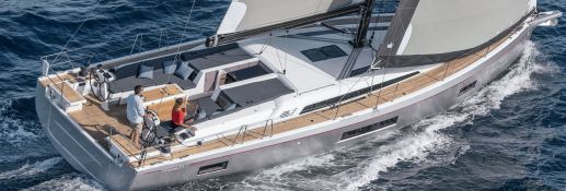 Oceanis 51.1 with A/C and Watermaker Exterior 3