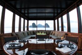 MAHA BHETRA   Motoryacht Thai-crafted wooden hull Interior 11